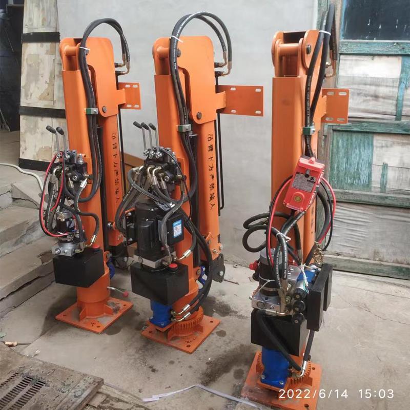 浑南区重汽蓝牌随车吊 3.2吨 国六动力强 液压驱动 农用自卸起重机